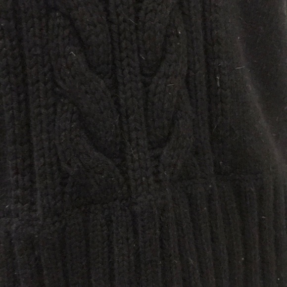 Black sweater - Picture 4 of 8